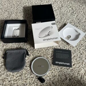simplehuman
Sensor Mirror Compact